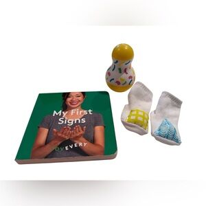 Lovevery 3 Toy bundle: Tummy Time Wobbler, My First Signs book & play socks